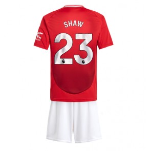 Manchester United Luke Shaw #23 Dětské Domácí dres komplet 2024-25 Krátký Rukáv (+ trenýrky)